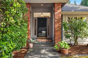 22413 NE 9th Dr, Sammamish, WA 98074 - Photo 3