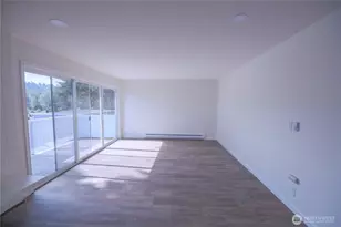 9911 NE 119th Ct, Kirkland, WA 98034 - Photo 11