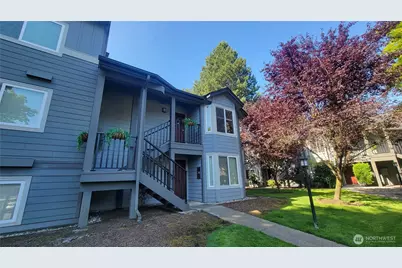 11109 NE 124th Lane #B208, Kirkland, WA 98034 - Photo 1