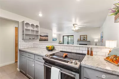 21634 14th Avenue S #C-4, Des Moines, WA 98198 - Photo 5