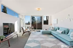5207 S Willow St, Seattle, WA 98118 - Photo 5
