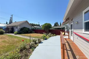 220 W 13th St, Port Angeles, WA 98362 - Photo 27
