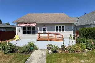 220 W 13th St, Port Angeles, WA 98362 - Photo 31