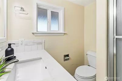 8528 S 121st Street, Seattle, WA 98178 - Photo 23