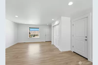 1975 N May Court, East Wenatchee, WA 98802 - Photo 7