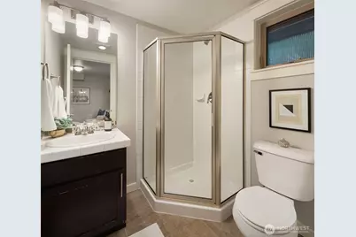 3425 Meridian Avenue N, Seattle, WA 98103 - Photo 21