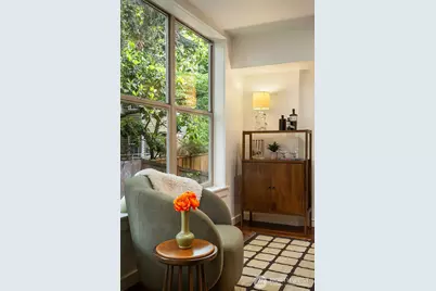 3425 Meridian Avenue N, Seattle, WA 98103 - Photo 5
