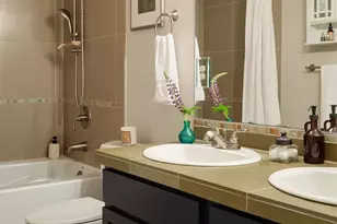 3425 Meridian Ave N, Seattle, WA 98103 - Photo 17