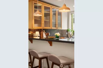 3425 Meridian Avenue N, Seattle, WA 98103 - Photo 13