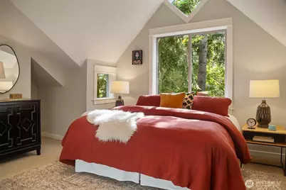 3425 Meridian Avenue N, Seattle, WA 98103 - Photo 15