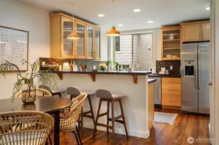 3425 Meridian Ave N, Seattle, WA 98103 - Photo 9