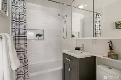 12033 79th Avenue S, Seattle, WA 98178 - Photo 13