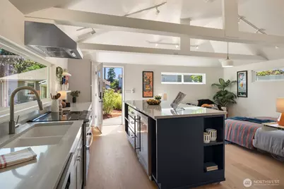 12033 79th Avenue S, Seattle, WA 98178 - Photo 25