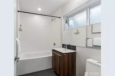 710 14th Avenue #C, Seattle, WA 98122 - Photo 9