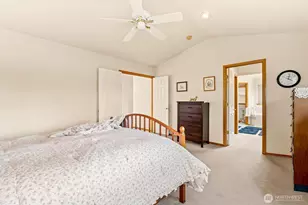 21807 87th Pl W, Edmonds, WA 98026 - Photo 25