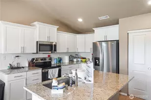 1125 W Sequoia Rd, Moses Lake, WA 98837 - Photo 11