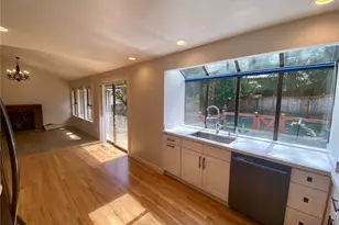 650 Jasmine Pl NW, Issaquah, WA 98027 - Photo 9