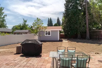 335 Whitebirch Place, Wenatchee, WA 98801 - Photo 17