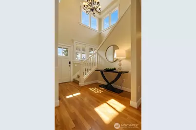 8018 31st Avenue NW, Seattle, WA 98117 - Photo 17