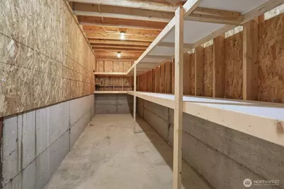 8018 31st Avenue NW, Seattle, WA 98117 - Photo 35