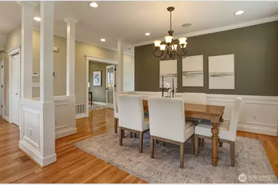 8018 31st Avenue NW, Seattle, WA 98117 - Photo 5