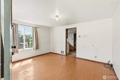 5307 16th Avenue S, Seattle, WA 98108 - Photo 5