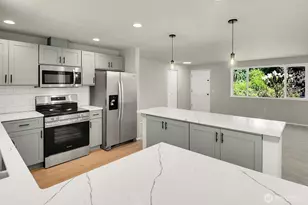 13020 Robinhood Ln, Snohomish, WA 98290 - Photo 5