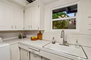 1208 NE Northgate Way, Seattle, WA 98125 - Photo 11