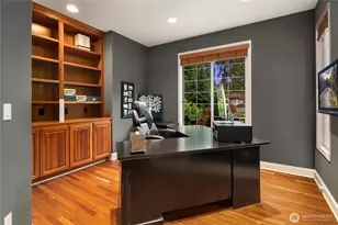 10444 SE 22nd St, Bellevue, WA 98004 - Photo 9