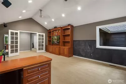 10444 SE 22nd Street, Bellevue, WA 98004 - Photo 17