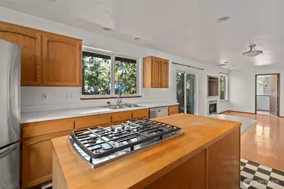 2090 SW Putnam Drive, Oak Harbor, WA 98277 - Photo 17