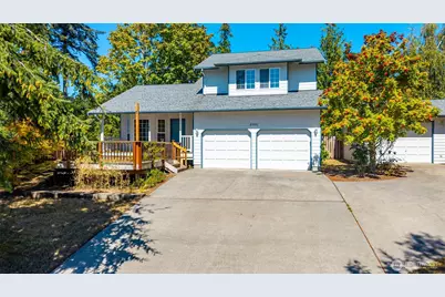 2090 SW Putnam Drive, Oak Harbor, WA 98277 - Photo 1