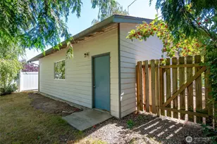 2090 SW Putnam Dr, Oak Harbor, WA 98277 - Photo 37