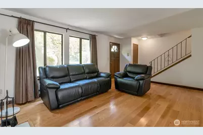 17050 Northup Way #25, Bellevue, WA 98008 - Photo 5