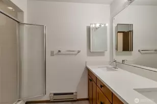 17050 Northup Way, Bellevue, WA 98008 - Photo 17