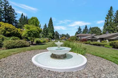 17050 Northup Way #25, Bellevue, WA 98008 - Photo 1