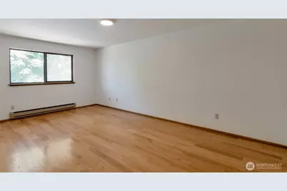 17050 Northup Way #25, Bellevue, WA 98008 - Photo 15