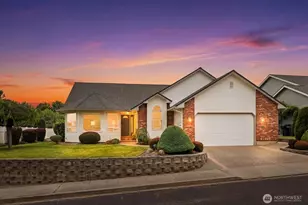 403 SE Stanford Pl, College Place, WA 99324 - Photo 3