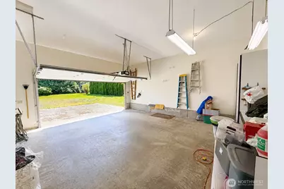 651 Upland Drive S, Mount Vernon, WA 98273 - Photo 3