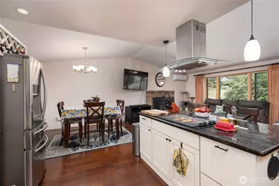 22504 121st Street E, Bonney Lake, WA 98391 - Photo 9