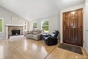 2731 Summer Hill Ct SW, Tumwater, WA 98512 - Photo 3