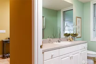1608 Georgia Pl, Anacortes, WA 98221 - Photo 17