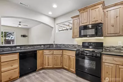 146 NW 76th Street, Vancouver, WA 98665 - Photo 9