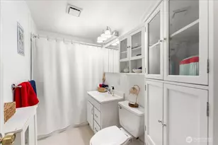 859 SW 132nd St, Burien, WA 98146 - Photo 17