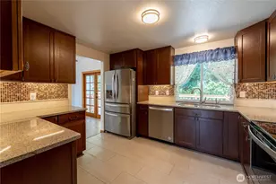 1127 204th Pl SE, Bothell, WA 98012 - Photo 11