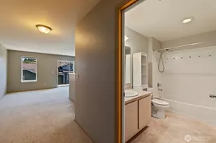 600 N 85th St, Seattle, WA 98103 - Photo 25