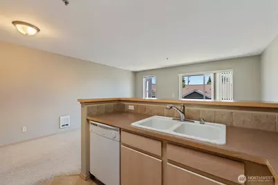 600 N 85th Street #401, Seattle, WA 98103 - Photo 17
