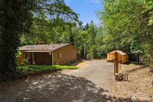 886 Woods Rd E, Port Orchard, WA 98366 - Photo 3