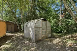 886 Woods Rd E, Port Orchard, WA 98366 - Photo 31