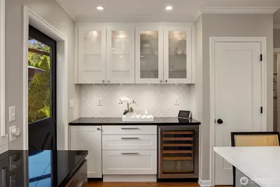 4720 NE 47th Street, Seattle, WA 98105 - Photo 17